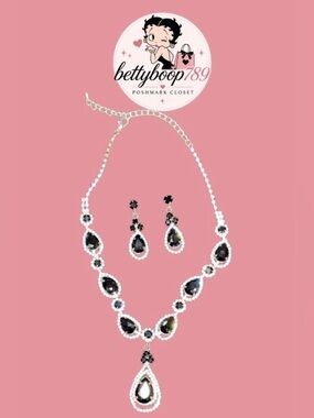 Elegant Black Teardrop‎ Crystal Necklace and Earrings Set